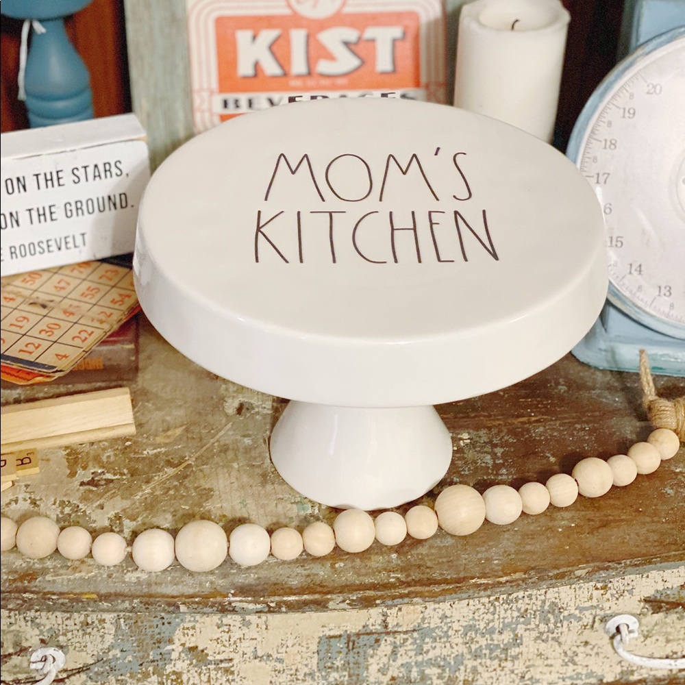 Rae Dunn cake plate
